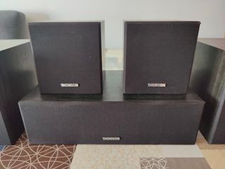Conjunto de 5 AltavocesMarca  Thomsom