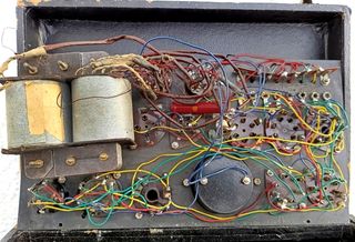 Comprobador Maymó + tablas de válvulas.