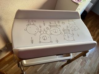 Cambiador y bañador