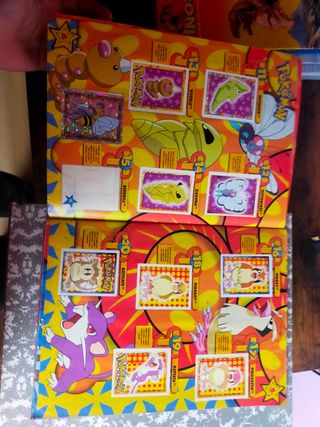 Album de cromos de ponemos de los 90s