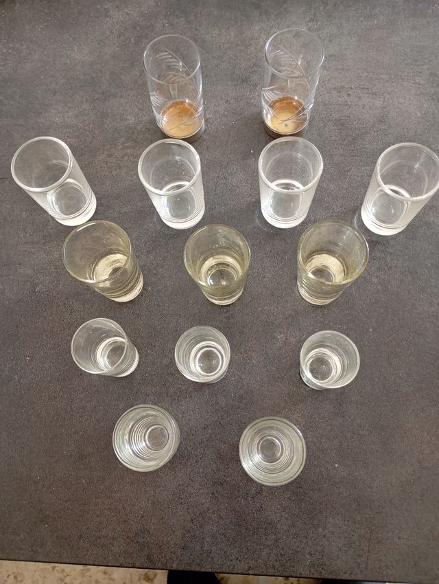 14 Bicchierini da liquore di tipo in cristallo