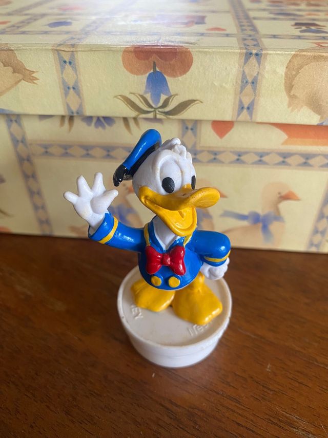 Estatuilla vintage de Disney del Pato Donald