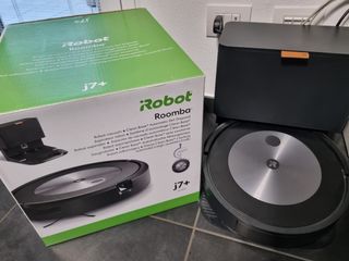 Roomba J7+