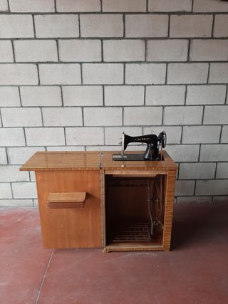 Maquina Coser Alfa Antigua