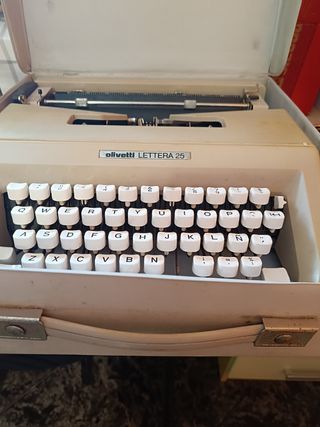 Olivetti Lettera 25