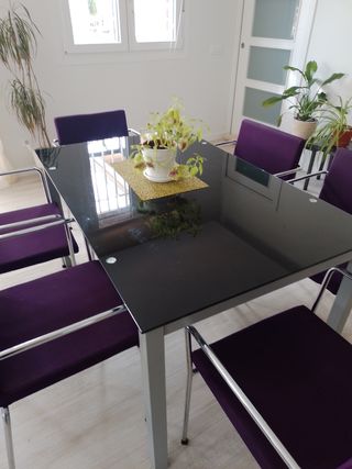 Mesa de cristal de comedor