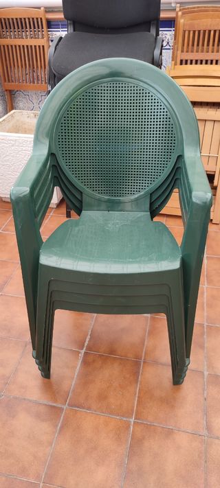 Sillas de plástico jardín terraza