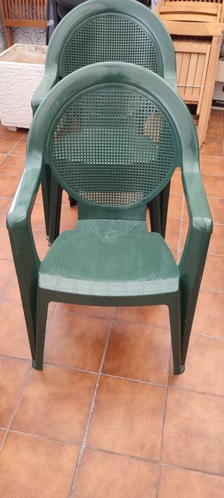 Sillas de plástico jardín terraza