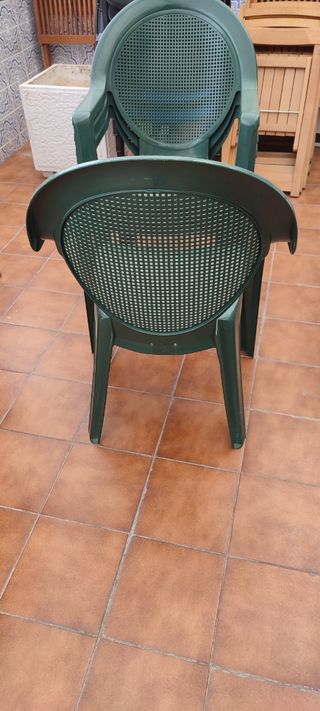 Sillas de plástico jardín terraza