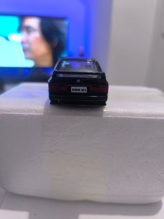 BMW M3 a escala 1/36
