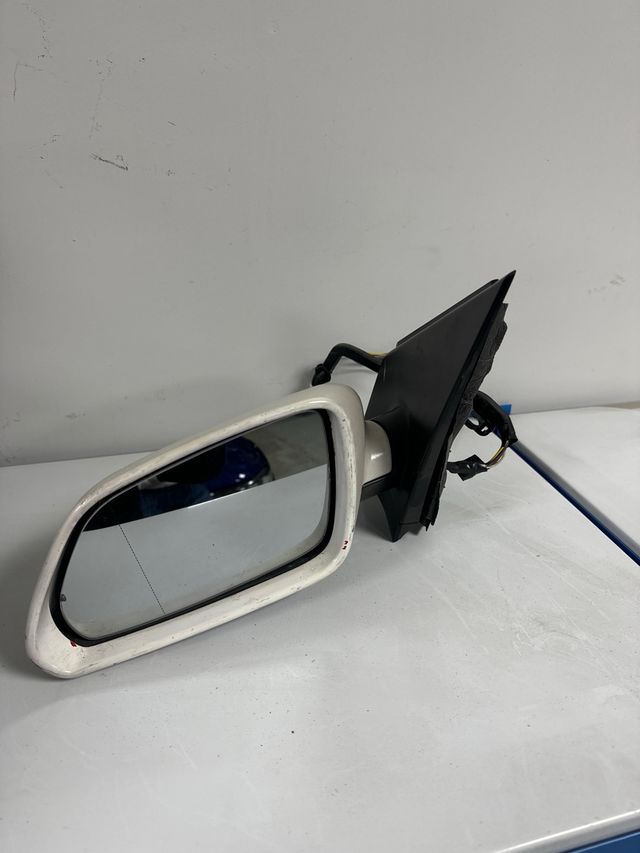 Espejo izquierdo vw polo 9n