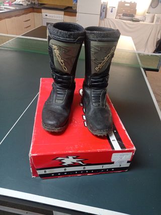 Botas trial hombre hebo