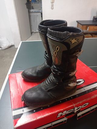 Botas trial hombre hebo