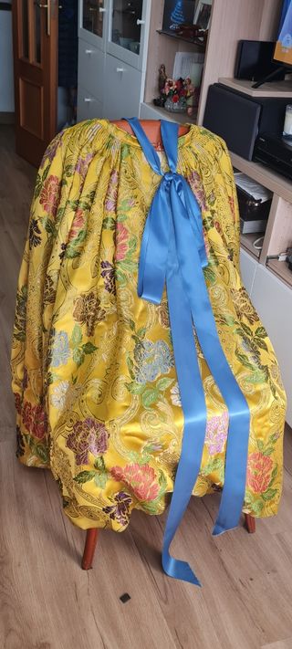 Traje de fallera amarillo seda 36-38