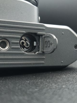 Lote cámara analógica Pentax P30T + objetivo 28-80