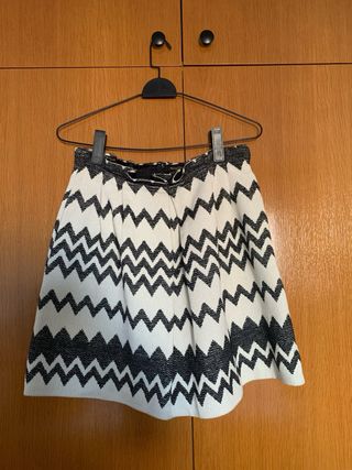 Falda plisada de Massimo Dutti talla 42