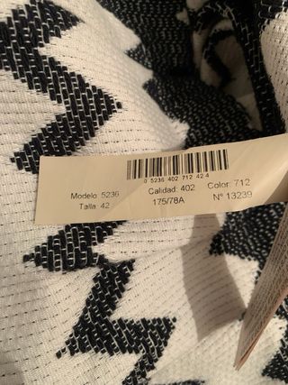 Falda plisada de Massimo Dutti talla 42