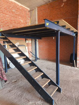 Vendo altillo con escalera