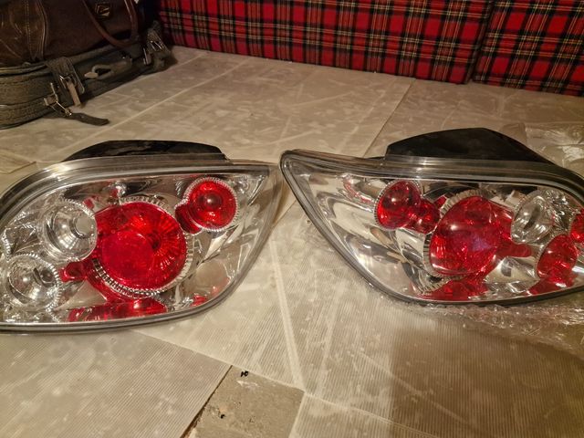 Pilotos traseros 307 tipo lex..us blancos