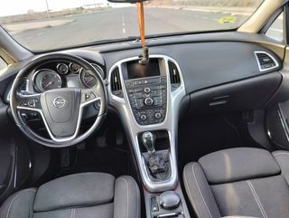 Opel Astra 2010