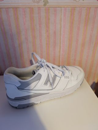 New Balance 550