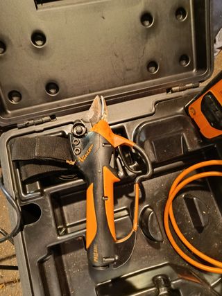 Tijera Poda Eléctrica Pellenc Vinion 150