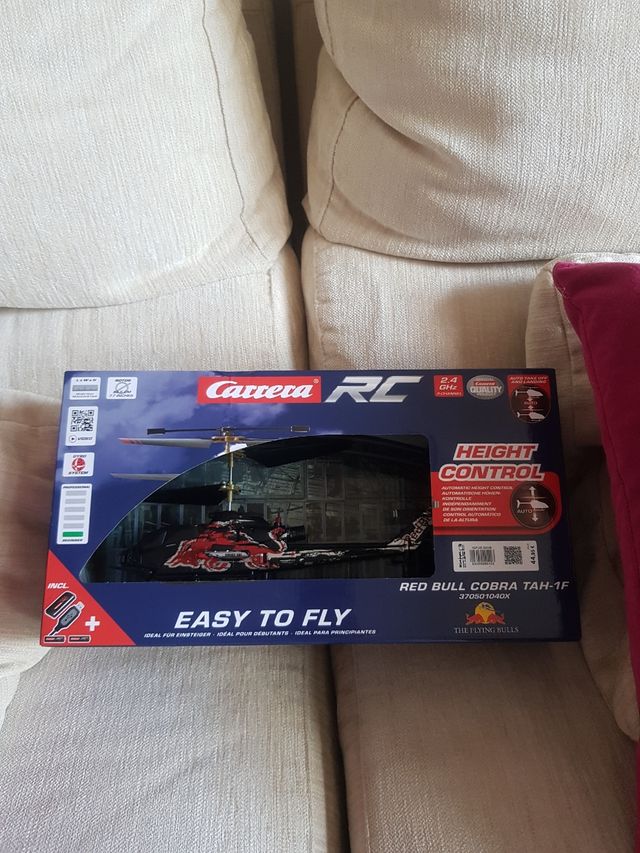 Carrera RC Red Bull Cobra TAH-F1