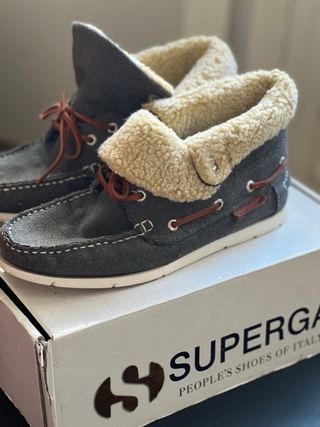 Nauticos SUPERGA invierno. Talla 42