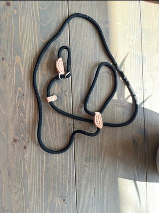 Lotes de broches, llaveros y colgantes perros