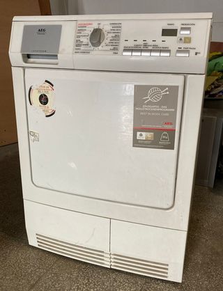 SECADORA AEG
