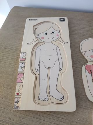 Puzzle madera cuerpo humano niña