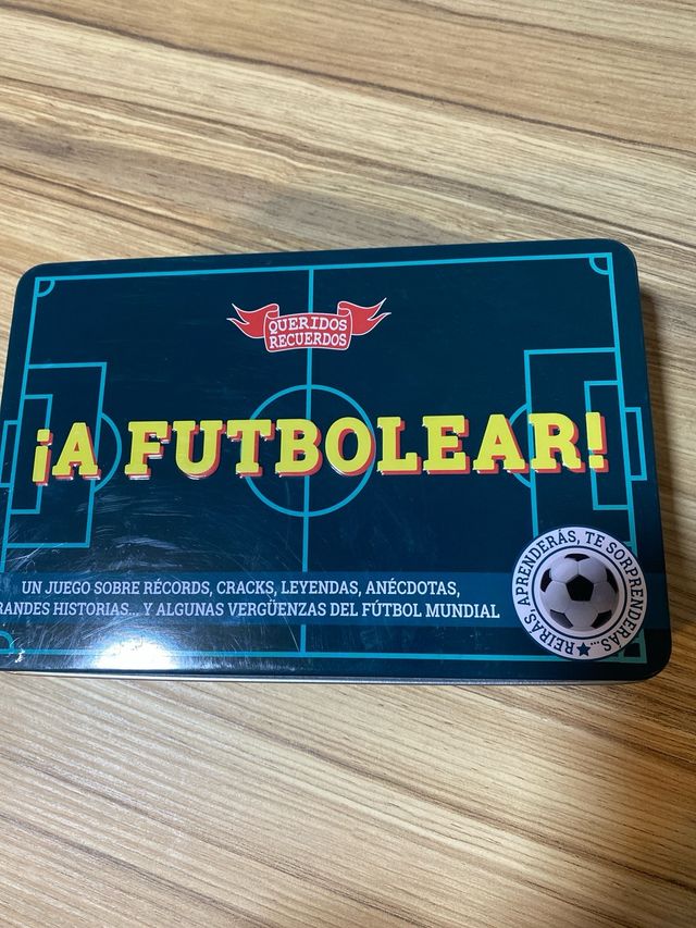 Juego mesa infantil “a futbolear”