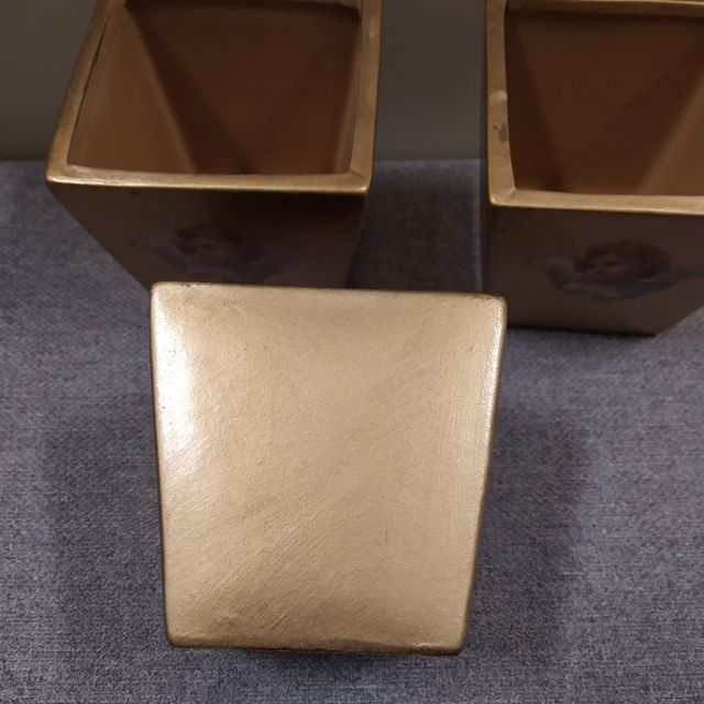 3 vasetti con angioletto