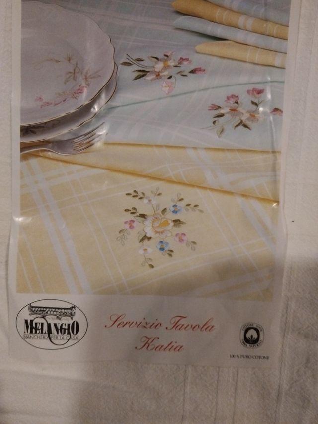 Tovaglia bianca puro cotone con ricamo,8