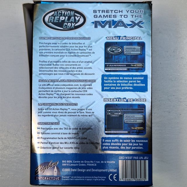 Action Replay CDX para Dreamcast