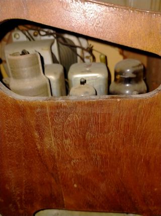 Radio EMERSON U6L (antigüedad)