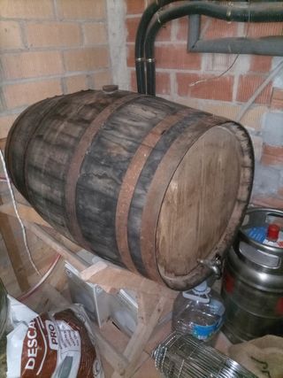 Tonel de vino de roble