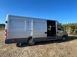 Iveco Daily 2.3 htp año 2011