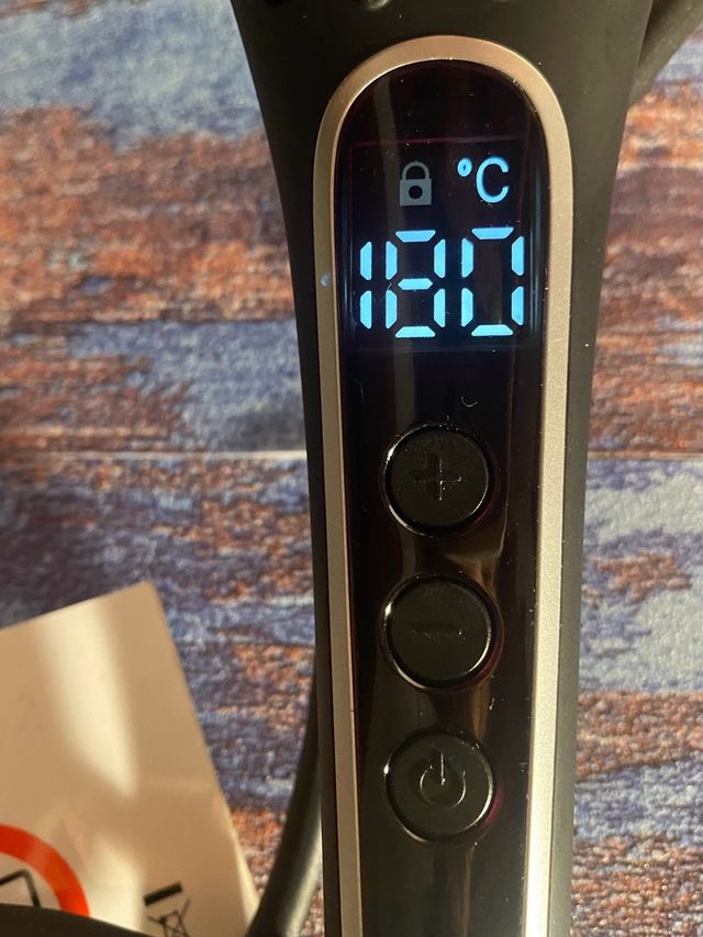 Spazzola lisciante per capelli.