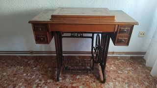MAQUINA COSER ANTIGUA