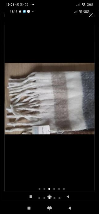 Bufandas diferentes colores.