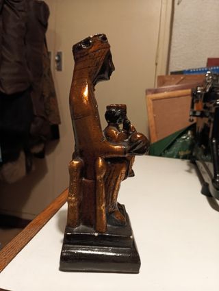 figura Virgen de Montserrat (10x10,)