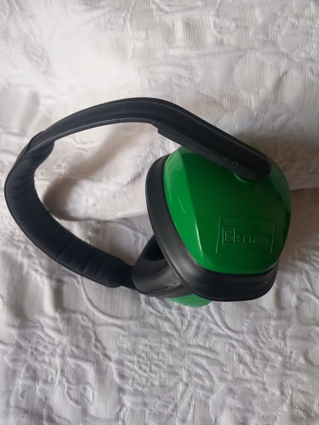 CASCOS LABORALES PROTECCION AUDITIVA.SEYBOL.