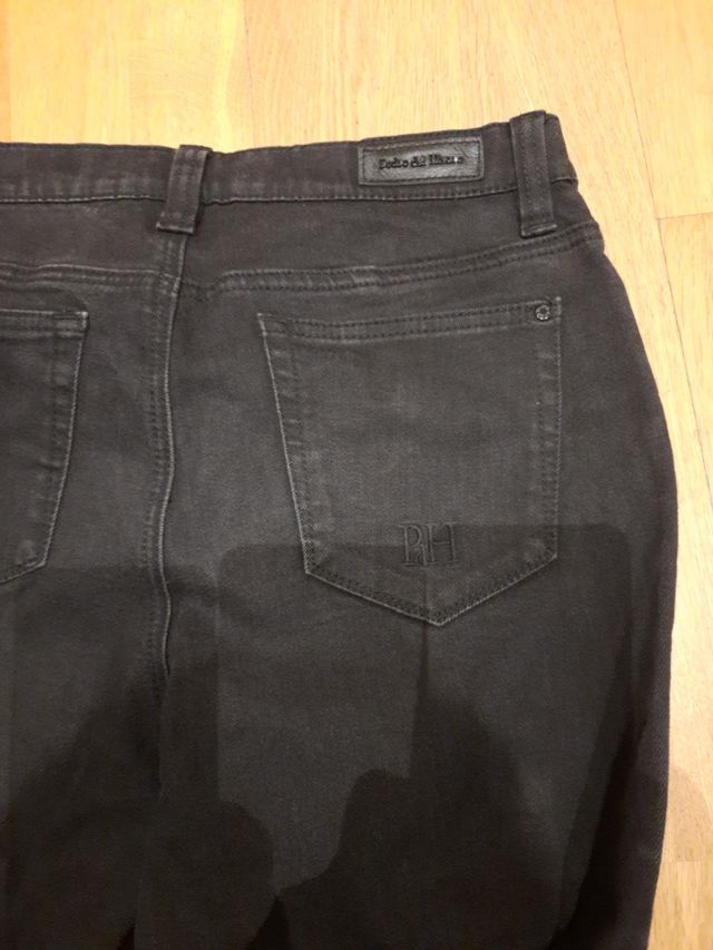 Pantalon vaquero negro Pedro del Hierro