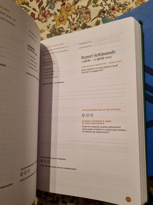 Agenda 2025 in pelle verde