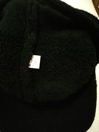 Gorra negra