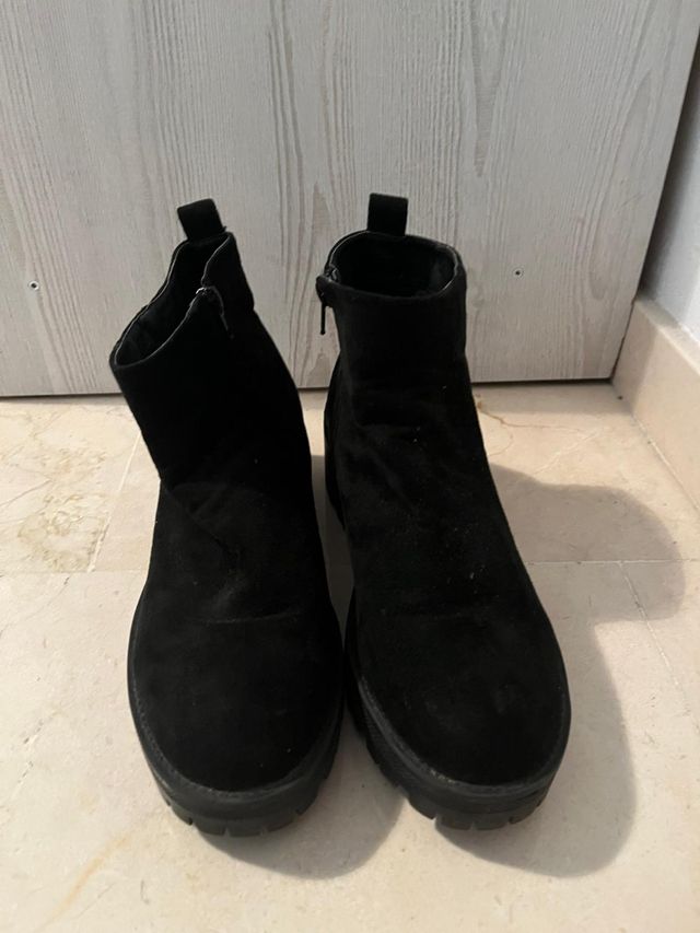 Botas negras con plataforma de Maripaz