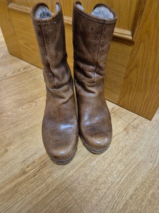 Botas ugg tacón 