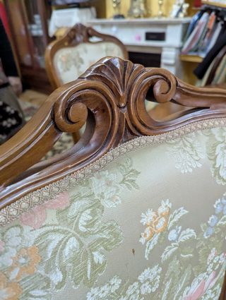 Mesa y sillas de comedor