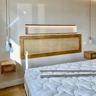Dormitorio de madera a medida